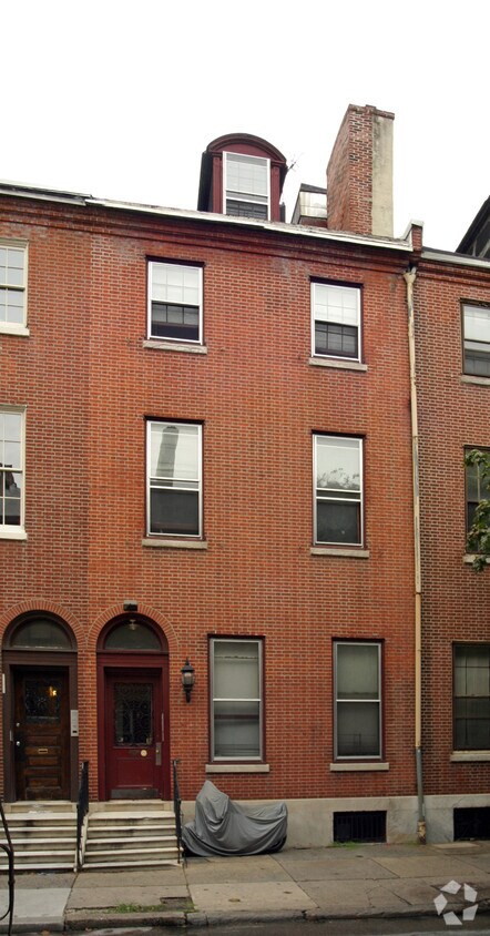 Building Photo - 1213 Spruce St