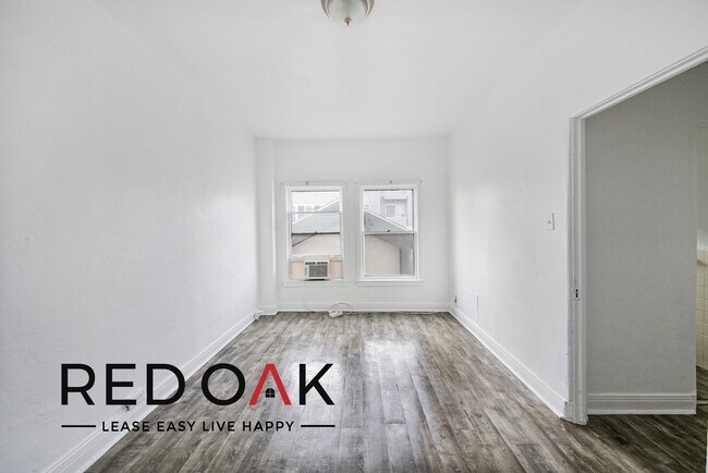 Foto del edificio - 5611 Carlton Way