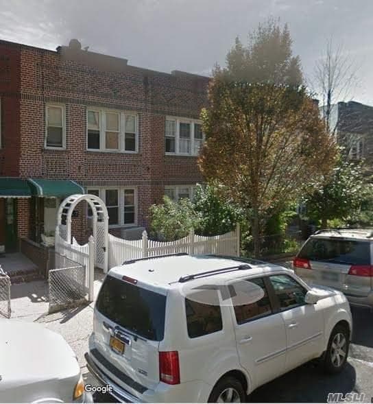 Primary Photo - 47-19-47-38 38th St