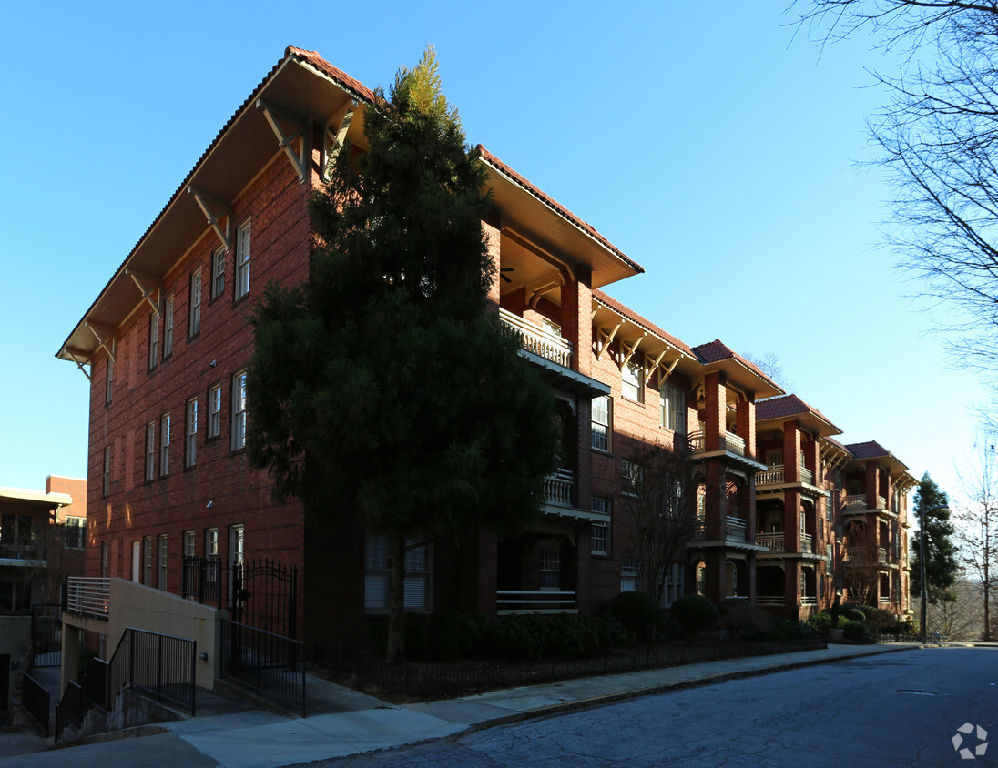 Building Photo - Wilburn House