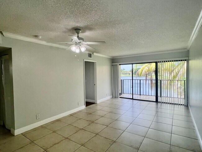 Foto del edificio - Palm Beach Grande - F