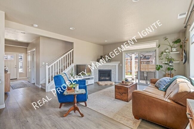Building Photo - 20452 SE Senden Ln