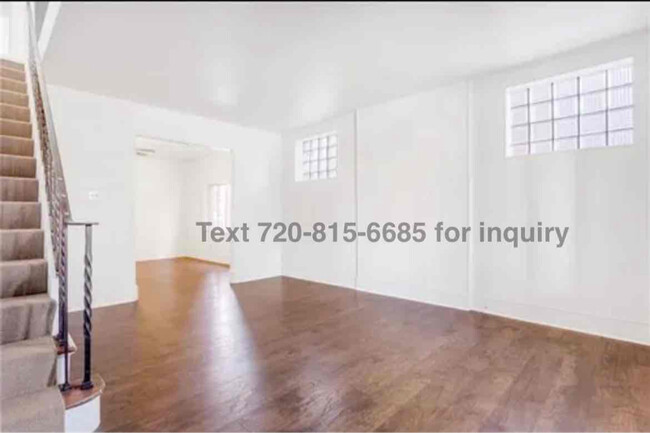 Foto del edificio - 4135 Murray Ave