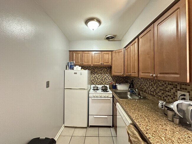 Foto del edificio - 5820 N Sheridan Rd