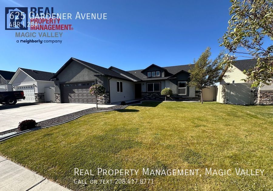Primary Photo - Beautiful 4 bedroom, 2 bath Available 6/01...