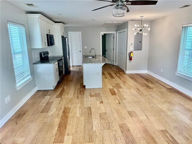 Foto del edificio - 946 Hubbard St SW