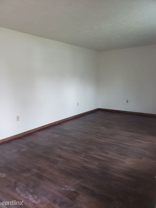 Primary Photo - 3 br, 1.5 bath Townhome - 452 woodpost drive