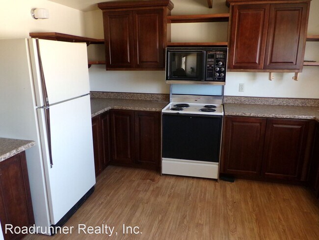 Building Photo - 2 br, 1 bath House - 2624 Acacia Avenue