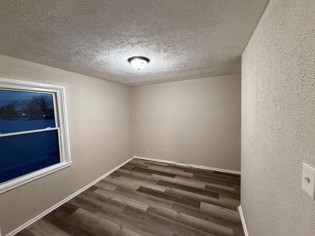 Foto del edificio - 863-863 N Central Dr