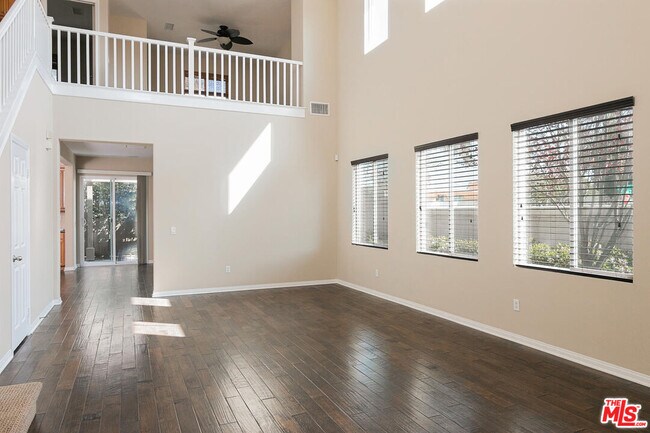 Building Photo - 801 Oceano Dr