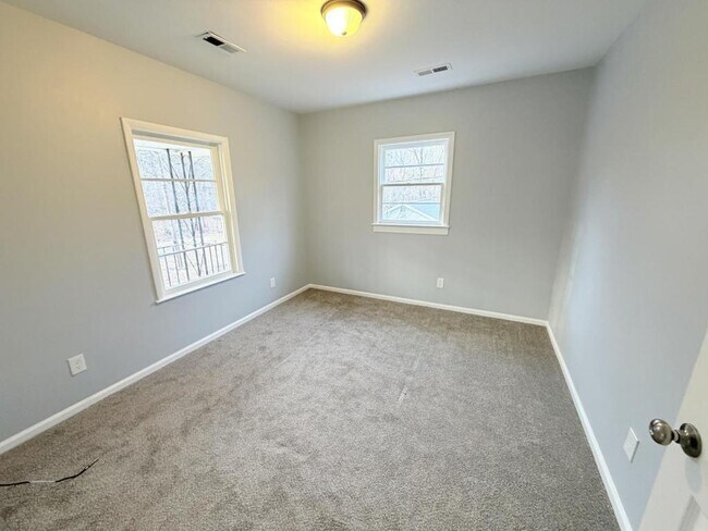 Foto del edificio - 1233 Dixie Pl