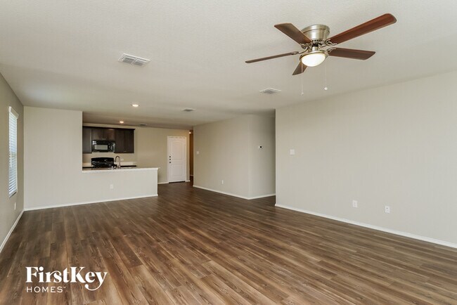 Building Photo - 1705 Avery Pointe Dr
