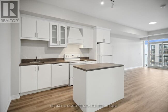 Building Photo - 50 Herrick Ave