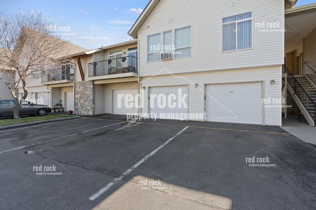 Building Photo - 22855 E Country Vista Dr