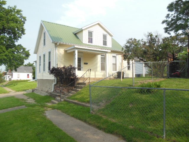 Building Photo - 810 Spring St