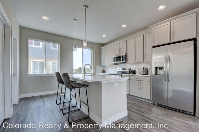 Foto del edificio - 3 br, 4 bath House - 6703 S Tempe Ct