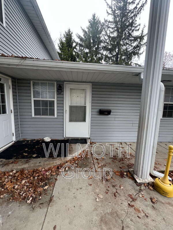 Building Photo - 1325 Millerwood Dr