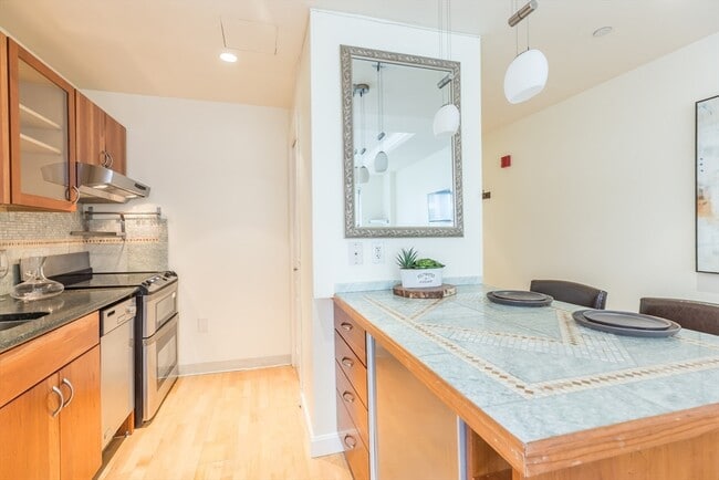 Foto del edificio - 1 Huntington Ave