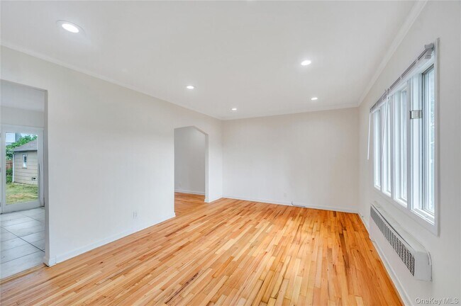 Foto del edificio - 308 New South Rd