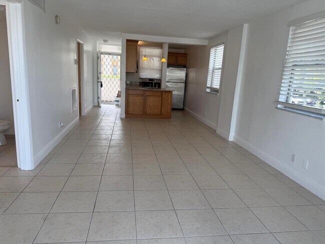 Foto del edificio - 1731 SE 15th St