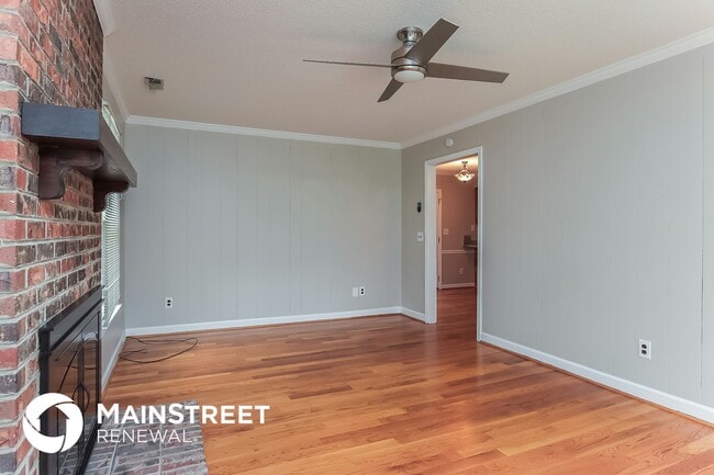Building Photo - 1410 Rowemont Dr