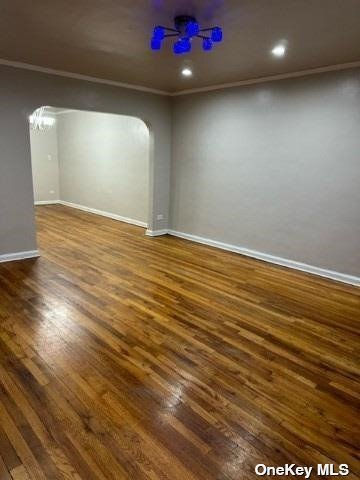 Foto del edificio - 225-14 Murdock Ave