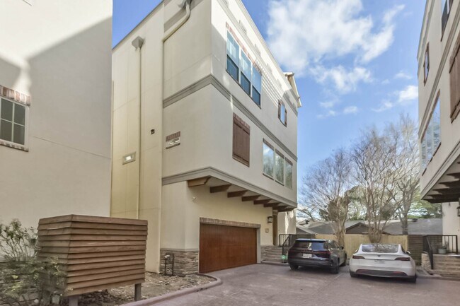 Foto del edificio - 1126 W 16th St