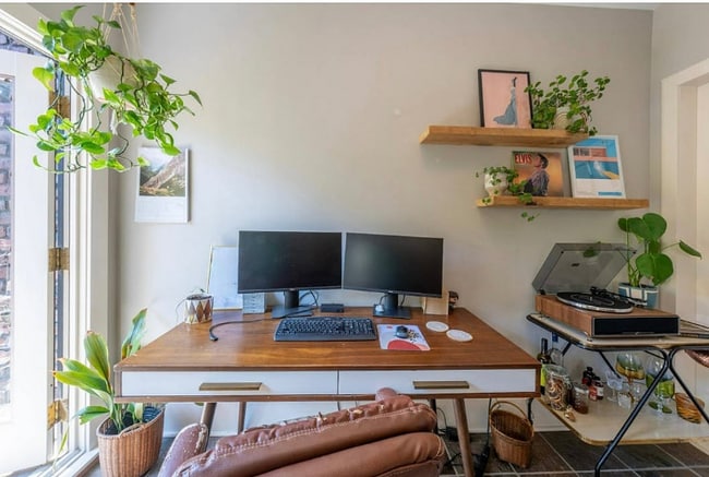 Building Photo - 626 13th Ave E