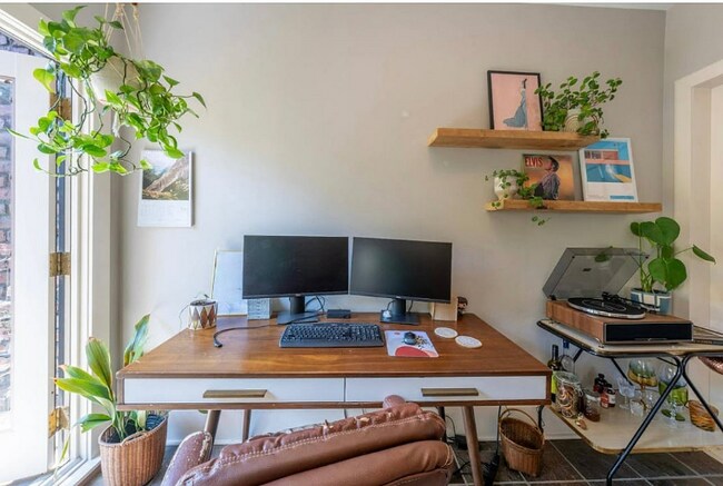 Foto del edificio - 626 13th Ave E