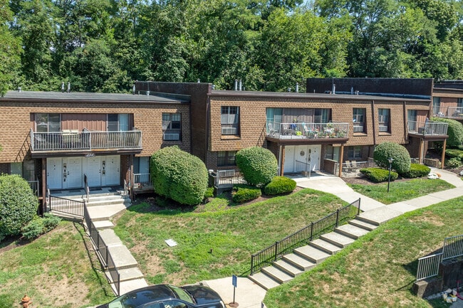 Northwood Village Condominium