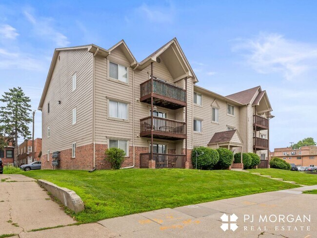 Foto del edificio - 2 Bedroom, 2 Bathroom Condo