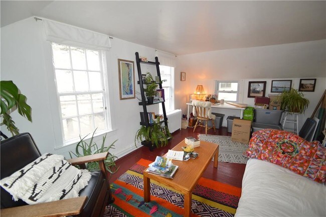 Building Photo - 4 Broadway AV, Unit#c C