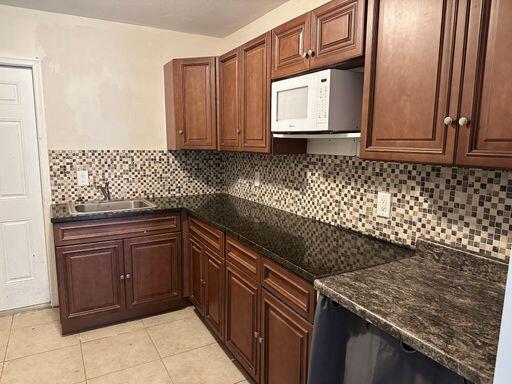 Primary Photo - 1633 W 28th St