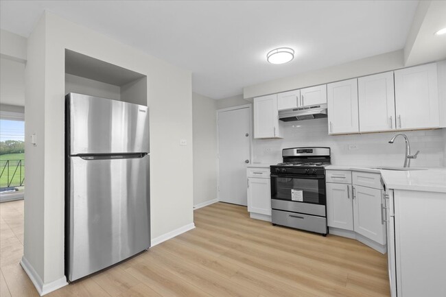 Foto del edificio - 14121 S Stewart Ave