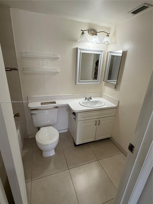 Foto del edificio - 10521 SW 158th Ct