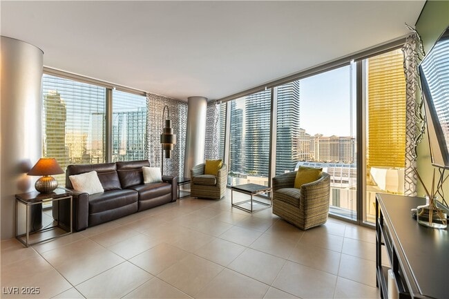 Building Photo - 3722 S Las Vegas Blvd