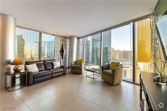Building Photo - 3722 S Las Vegas Blvd