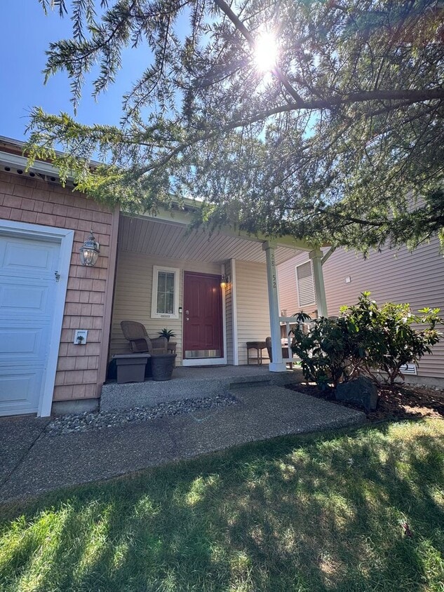 Primary Photo - 2 bedroom Maple Valley Home