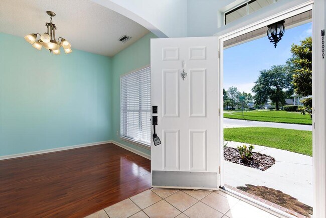Foto del edificio - 13480 Gallant Fox Cir W