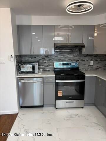 Foto del edificio - 56 Whitaker Pl