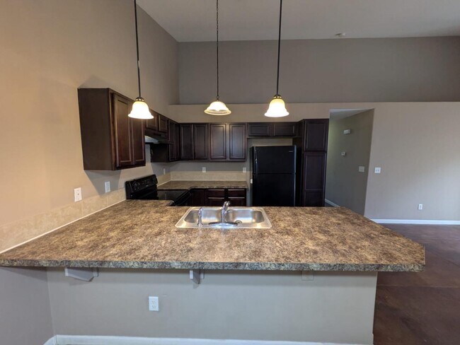 Foto del edificio - 1334 N Curtis Ct