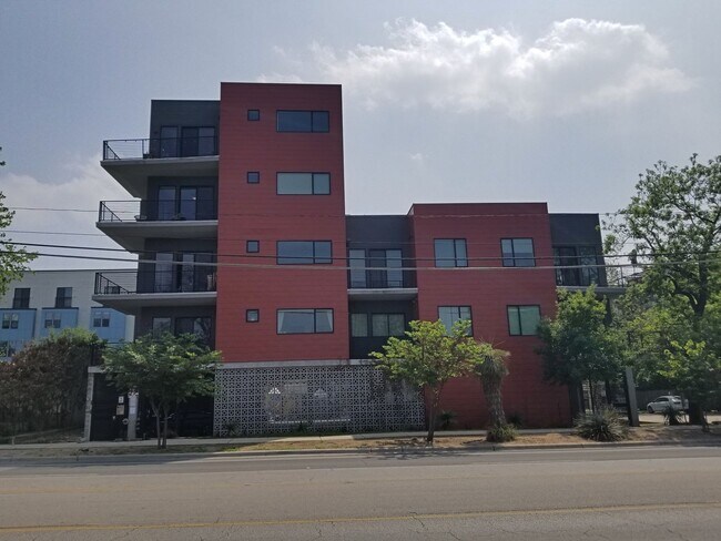 Foto del edificio - Luxurious East Austin 2 Bed 2 Bath Condo w...