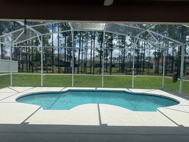 Foto del edificio - Beautiful Pool Home in Highlands Reserve golf community