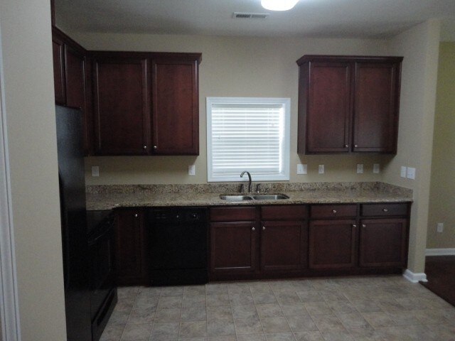 Building Photo - 3124 Genlee Drive