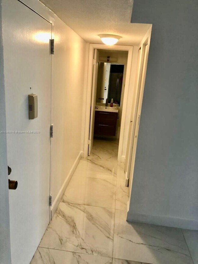 10405 N Kendall Dr Unit A212, Miami, FL 33176 Condo for Rent in Miami