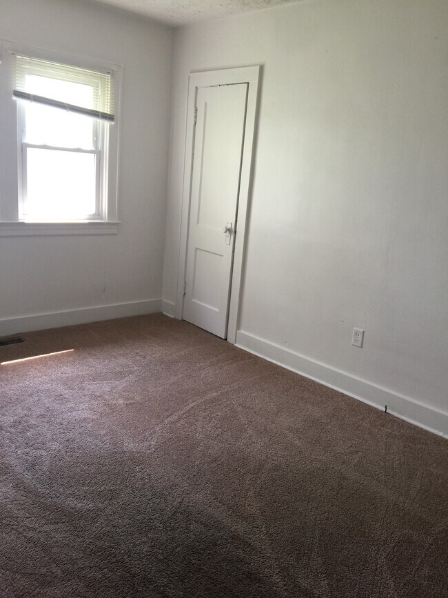 Bedroom 2 - 2122 Hillside Ave