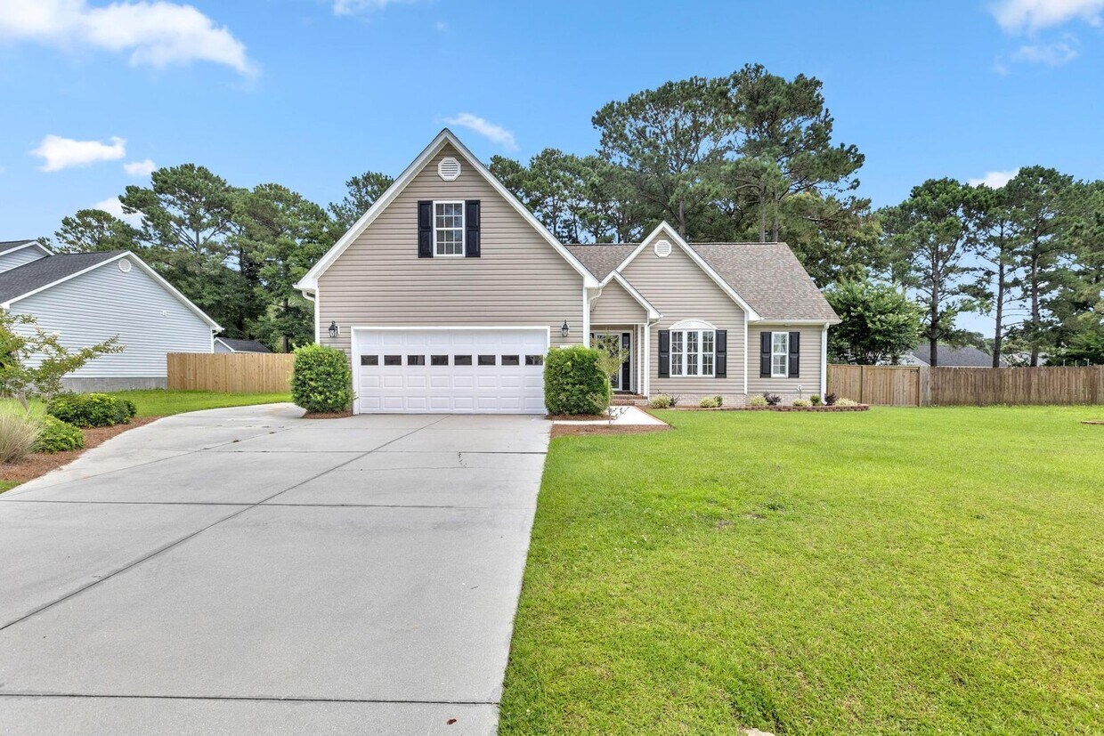 Foto principal - 3 bedroom Ranch in Justice Farm with FROG!