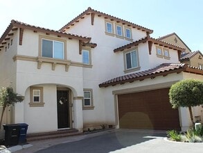 Building Photo - 1403 Pershing Rd