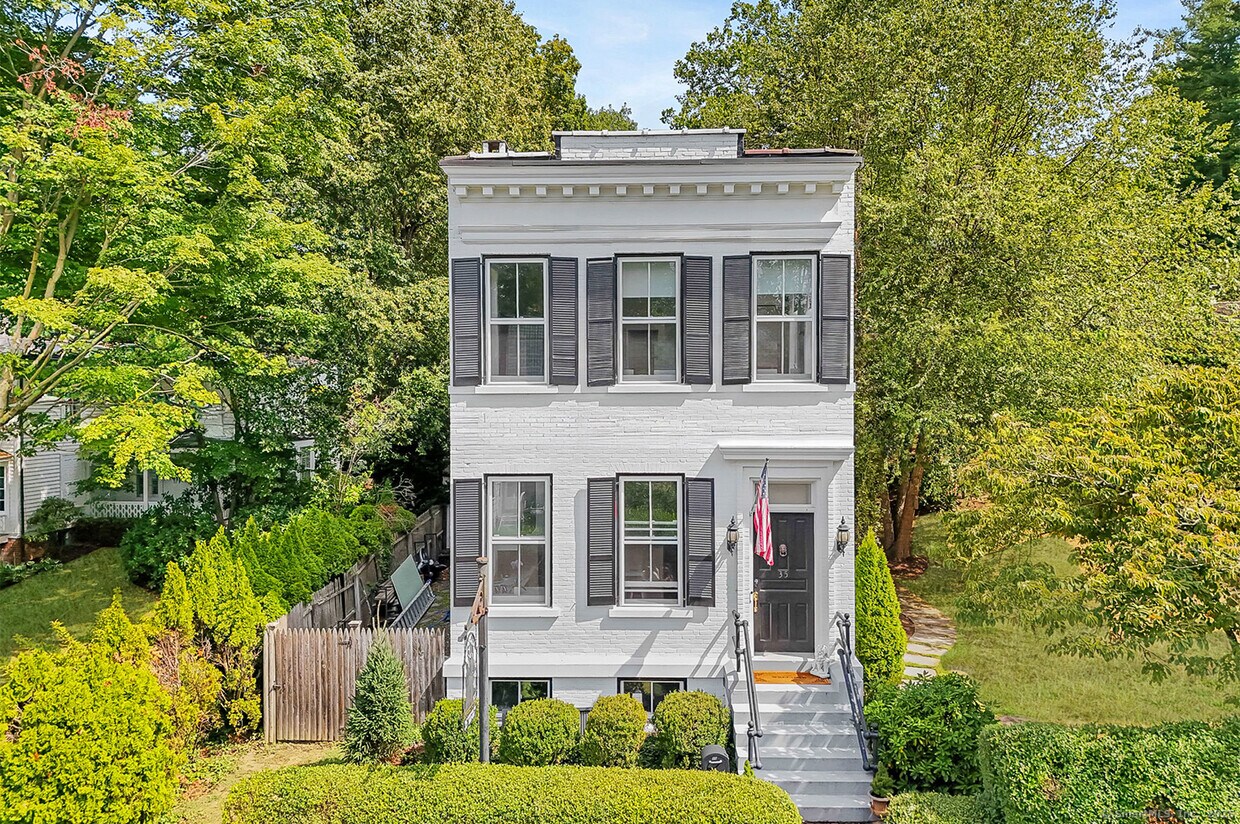 Primary Photo - 35 Rose Hill Rd
