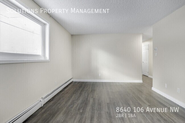 Photo du bâtiment - Beautifully Updated 1 and 2 Bedroom Apartments for Rent